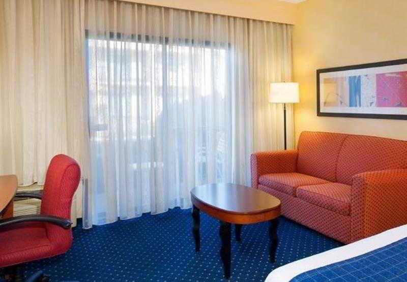 คอร์ตยาร์ด บาย แมริออท ชิคาโก โอ๊คบรูก เทอเรซ Hotel โอ๊คบรูคเทอร์เรซ ภายนอก รูปภาพ